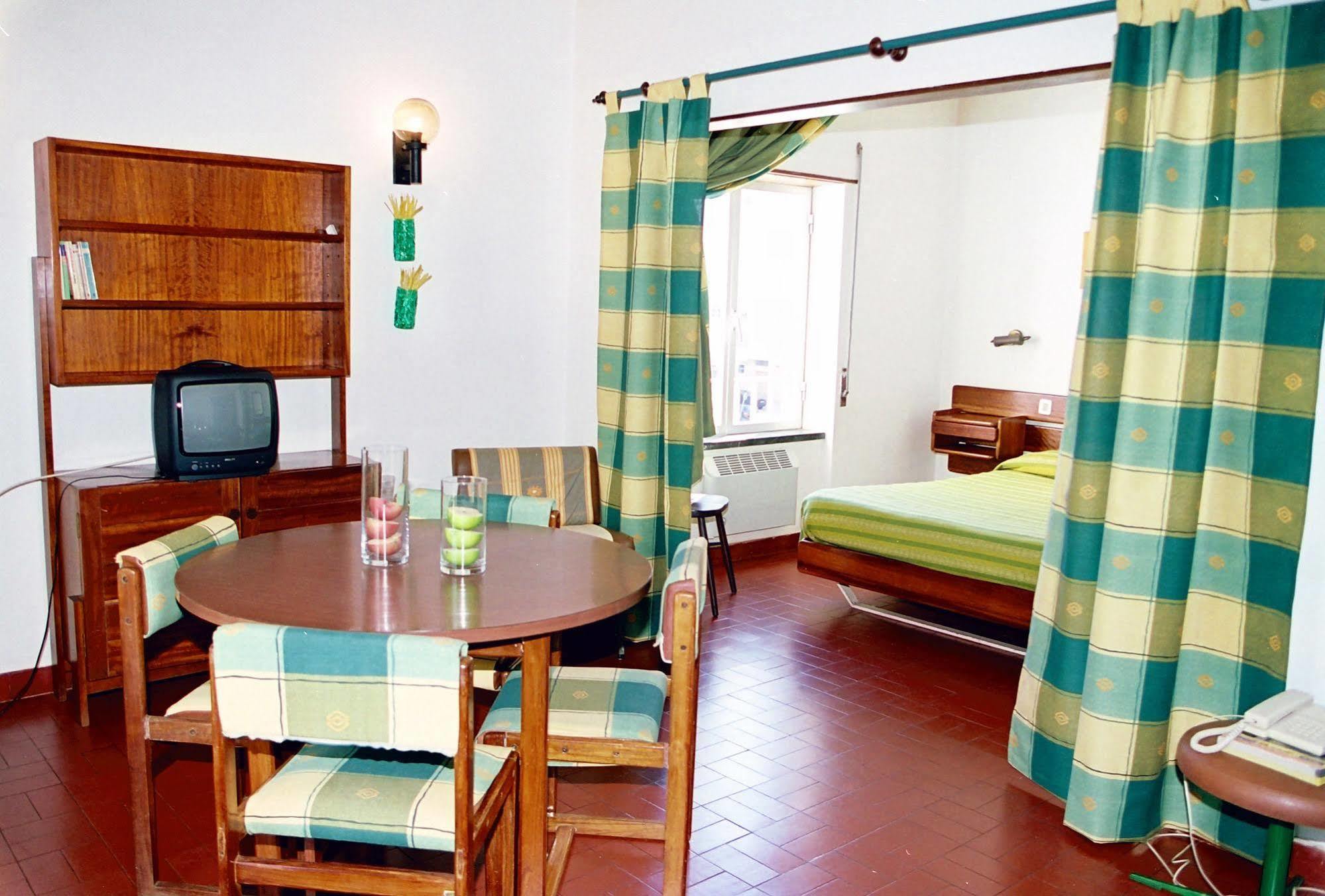 Hotel Apartamento Iate Portimão Kültér fotó